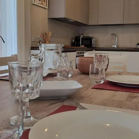 Nuovissimo A Desenzano Apartment