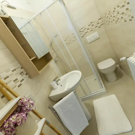 Nuovissimo A Desenzano Apartment