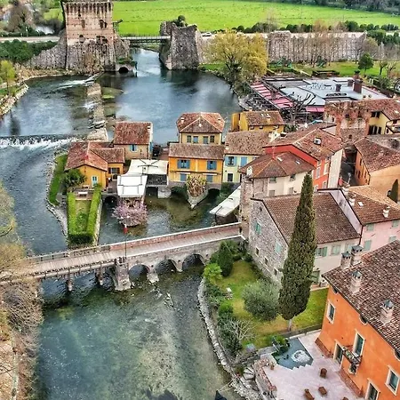 Nuovissimo A Desenzano Apartment Desenzano del Garda